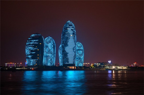 加盟炸鸡多少钱比较合适，加盟匠人烧炸鸡投入会不会很高